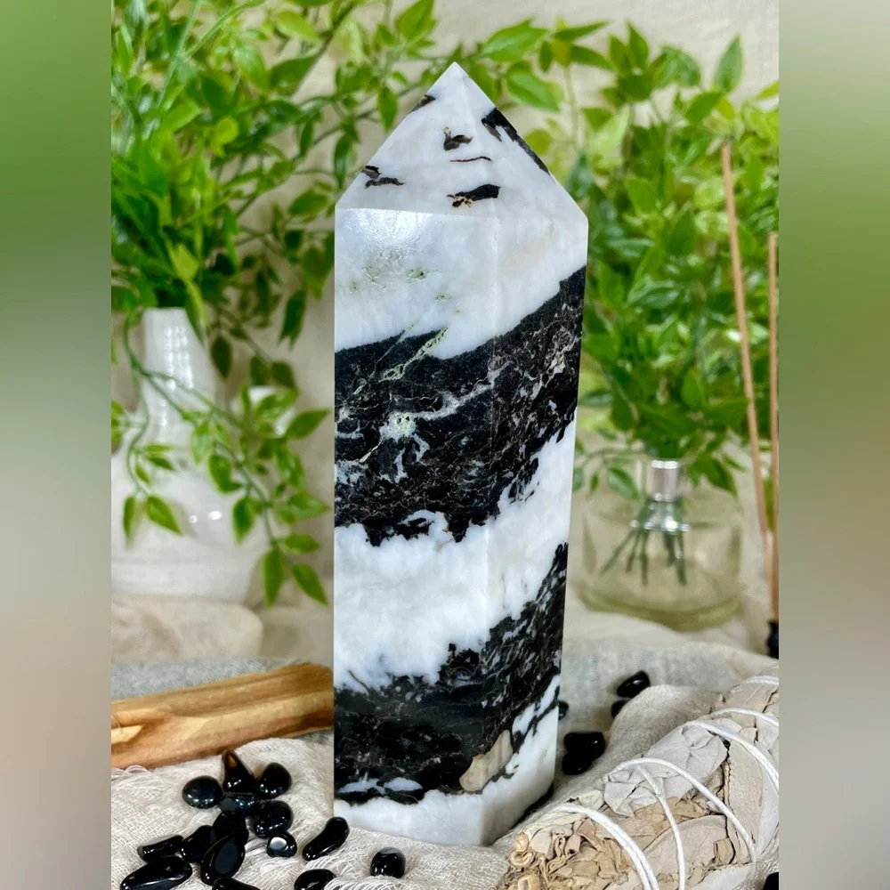 2355 Zebra Jasper Crystal Tower - Picture 10 of 13